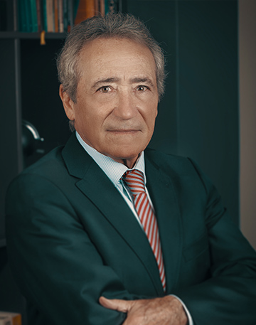 Dr.Ant nio Fernando Guimar es Pinheiro - Advogado VHC Law